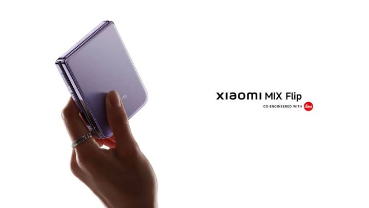 Xiaomi Mix Flip co-engineered with Leica